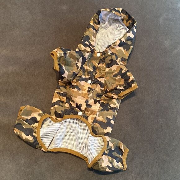 Dog Coat Jacket Suit with Hoodie Camouflage Design D-Ring for Leash Size L NWOT - Picture 2 of 7